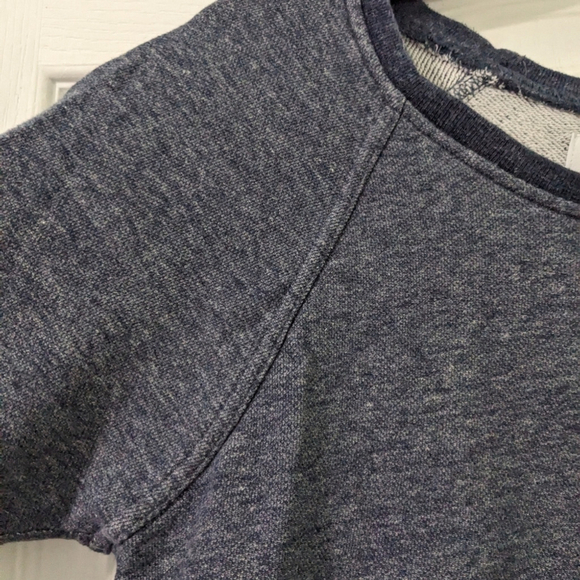 Everlane | Pullover Crewneck in Heathered Navy - Picture 8 of 9